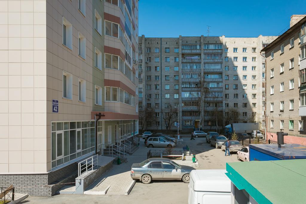 Narayana Apartments On Sibirskaya 42 Novosibirsk Exterior foto
